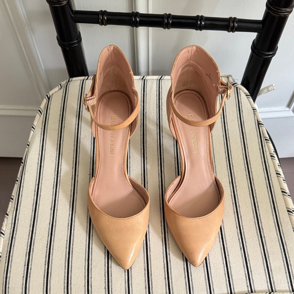 Enzo Angiolini Tan and Leather Gold Ankle Strap Heels